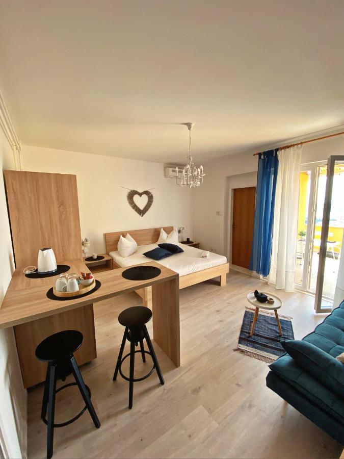 The Manzoni Family 3 Hotel Punat Luaran gambar